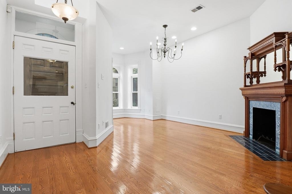 1110 P Street Nw - Photo 5