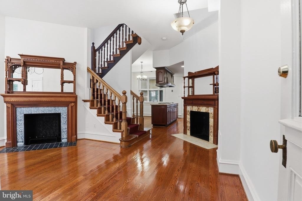 1110 P Street Nw - Photo 3