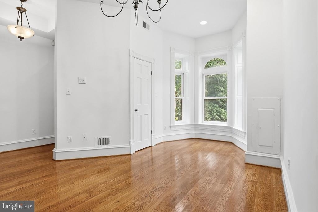 1110 P Street Nw - Photo 6