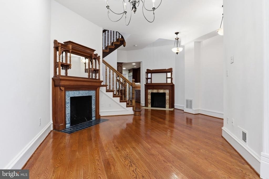 1110 P Street Nw - Photo 4