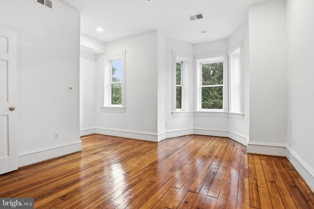 1110 P Street Nw - Photo 13