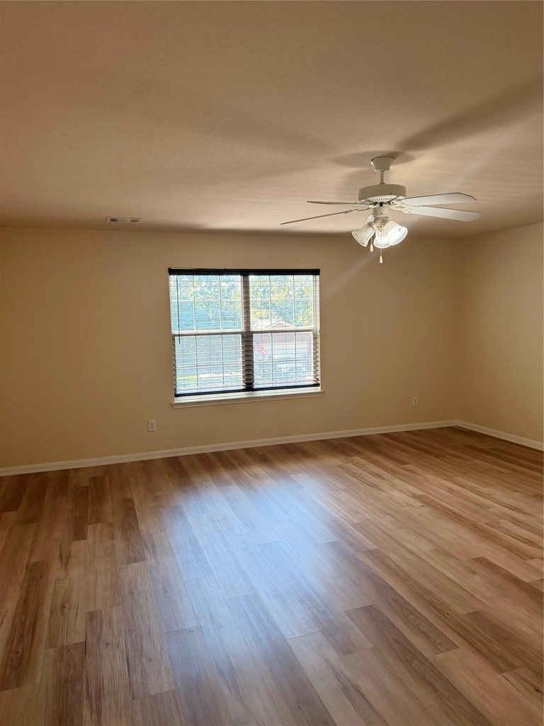 1309 Ascot St - Photo 13