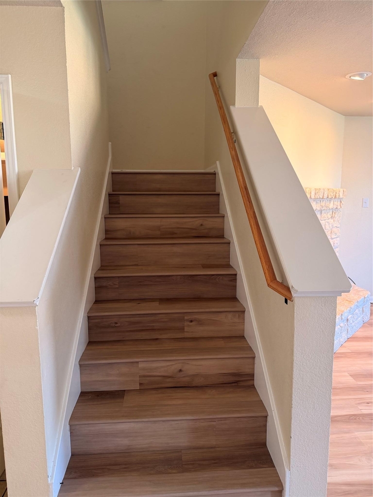 1309 Ascot St - Photo 10