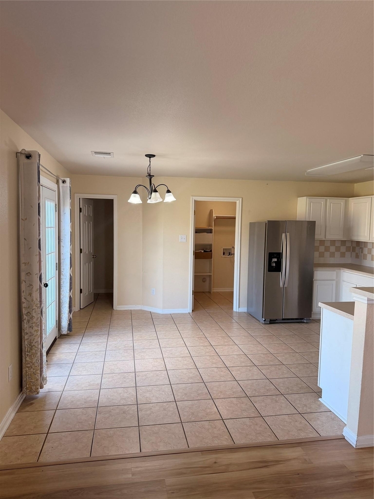1309 Ascot St - Photo 6