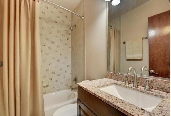 2406 E 11th St - Photo 22