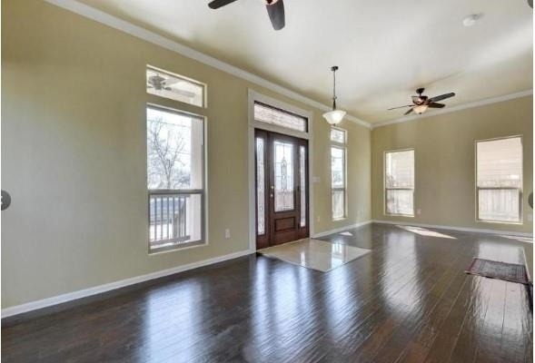 2406 E 11th St - Photo 4