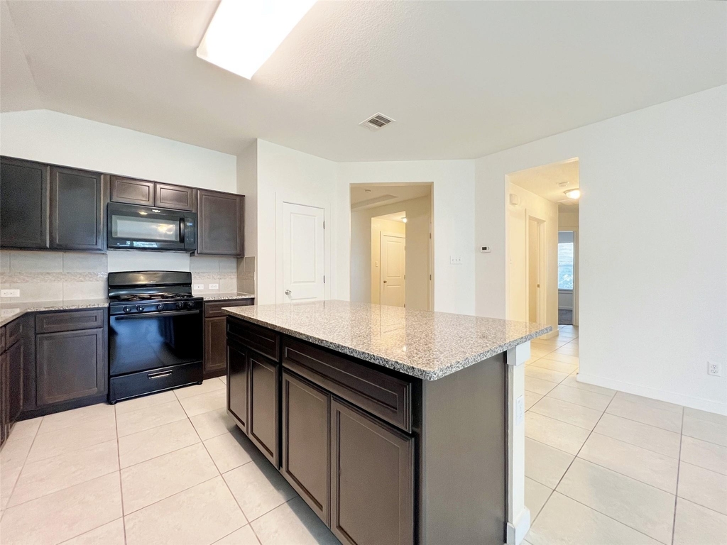 5772 Corsica Loop - Photo 11