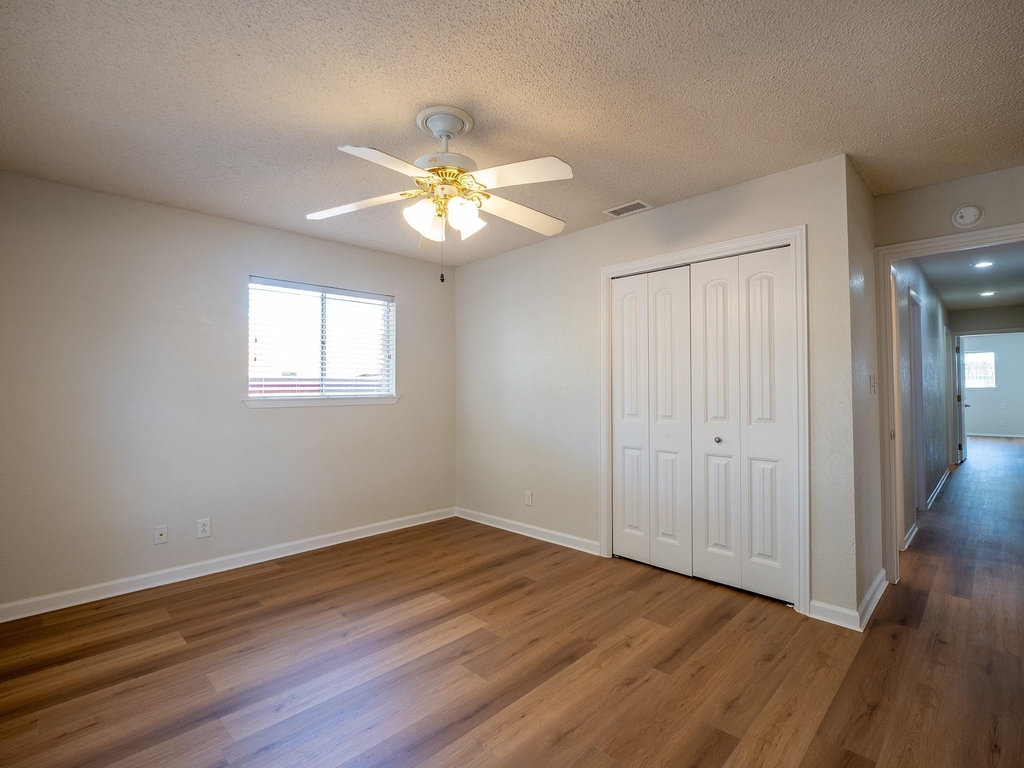 11907 Hornsby St - Photo 13