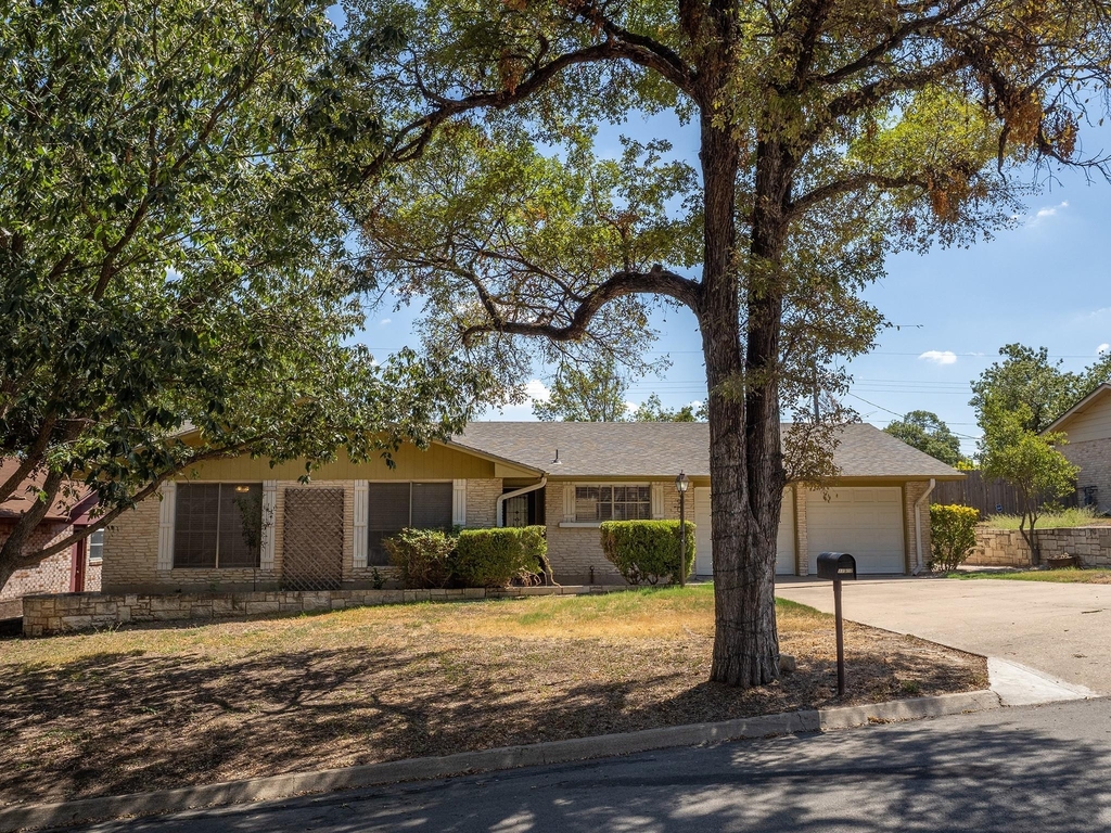11907 Hornsby St - Photo 1