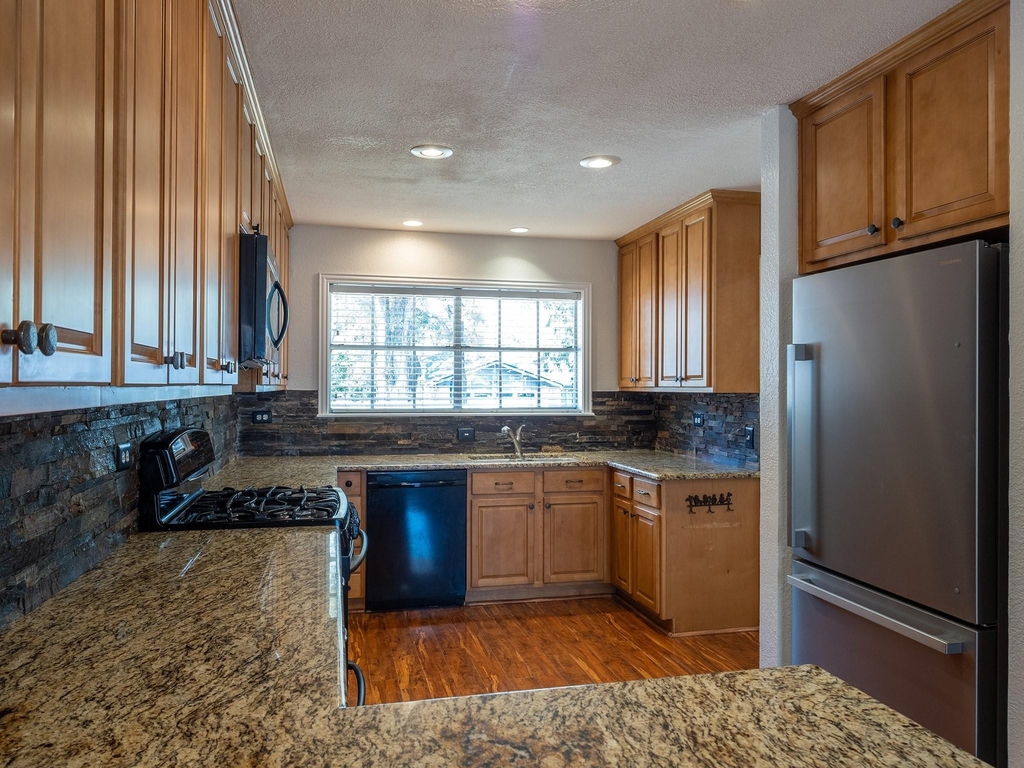 11907 Hornsby St - Photo 9