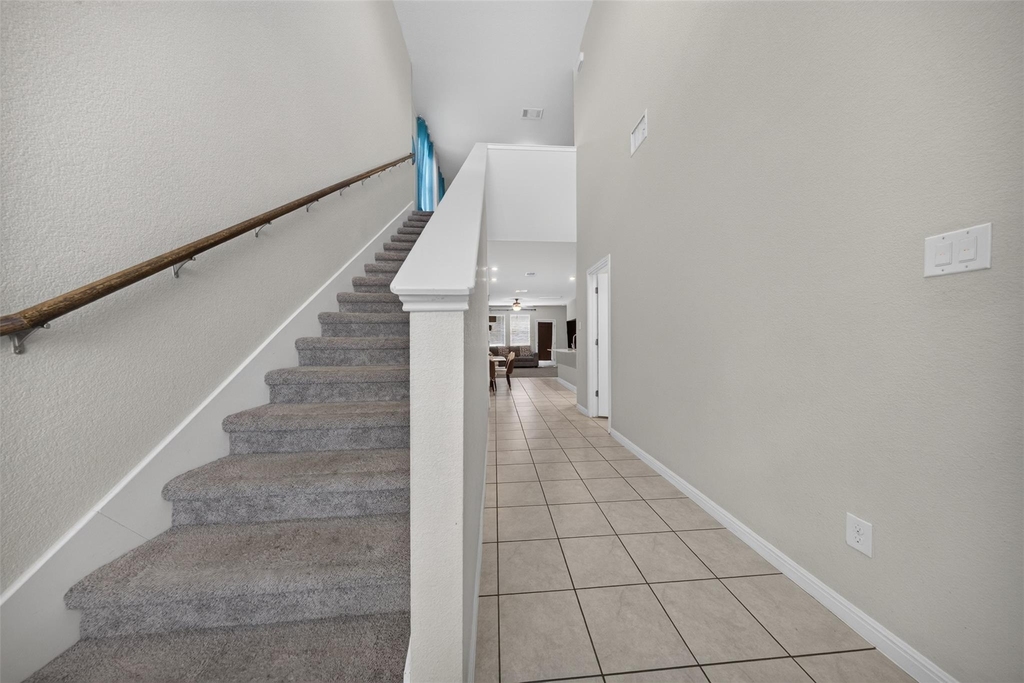 11833 Sandy Lodge Ct - Photo 2