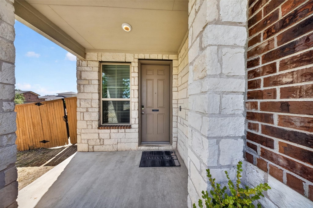11833 Sandy Lodge Ct - Photo 1