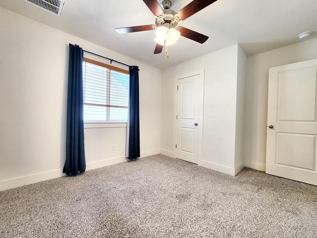 130 Furlong Dr - Photo 18
