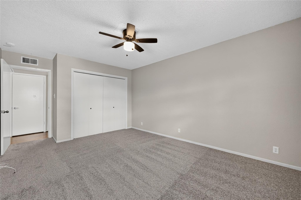 910 Duncan Ln - Photo 17