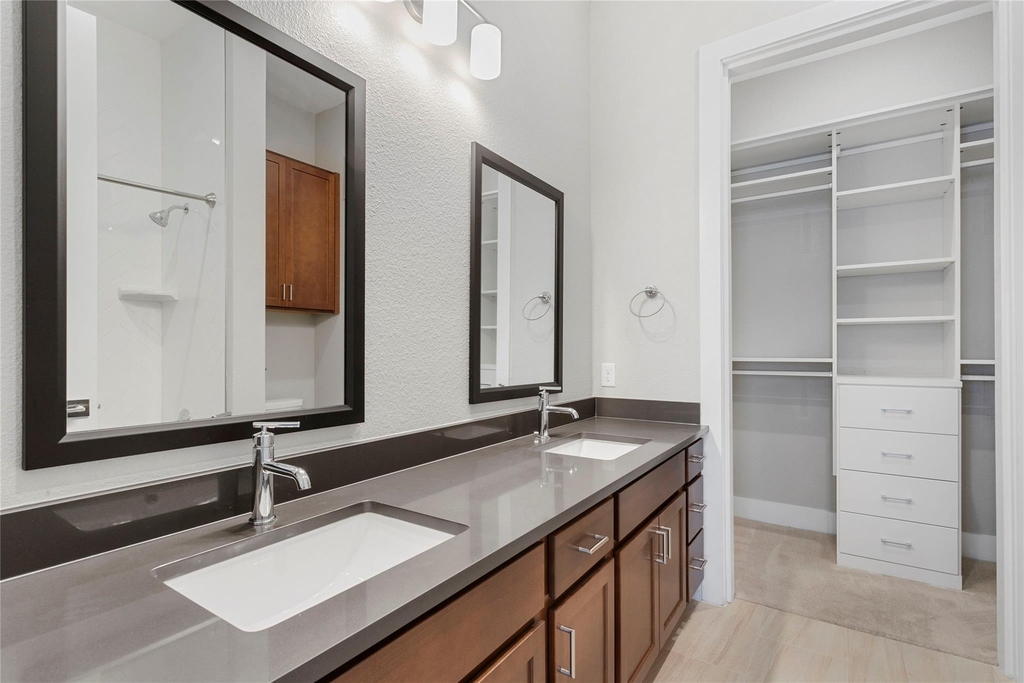 4501 Jackson Ave - Photo 7