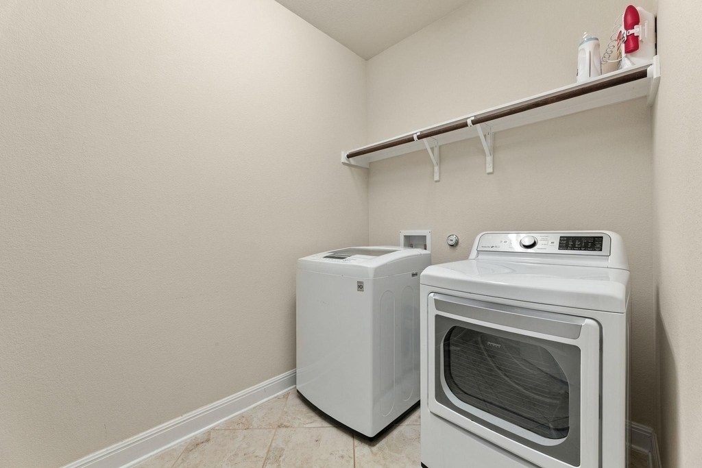 235 Senna Dr - Photo 17