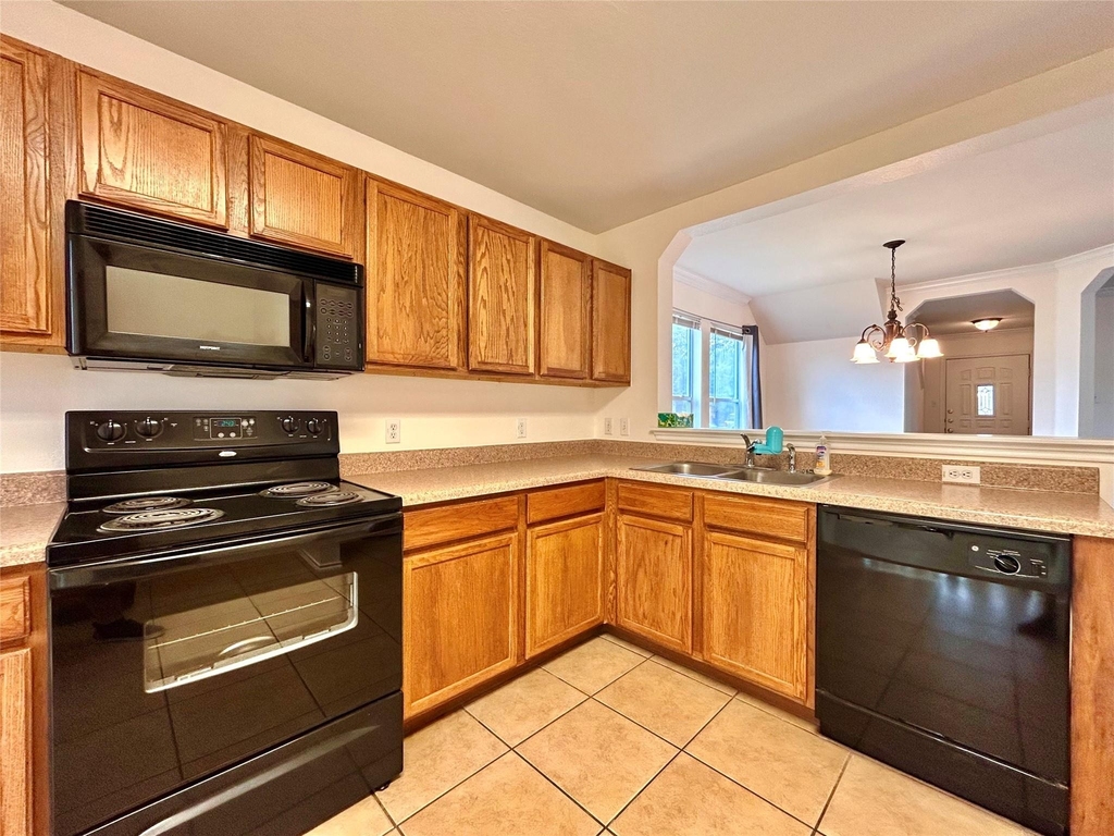 102 Adame Ln - Photo 11