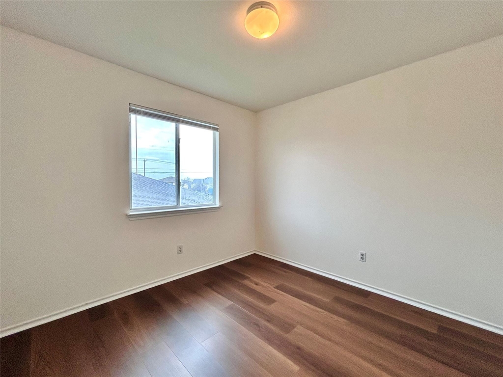 102 Adame Ln - Photo 20