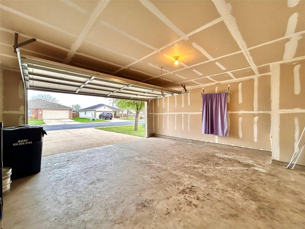 102 Adame Ln - Photo 33