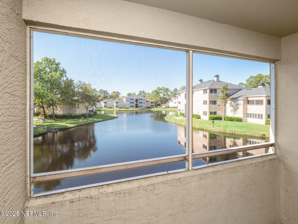 1655 The Greens Way - Photo 16