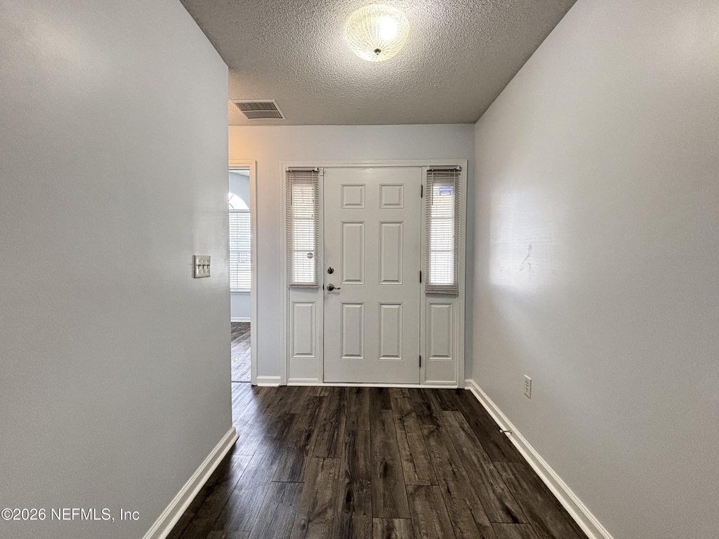9302 Prosperity Lake Drive - Photo 4