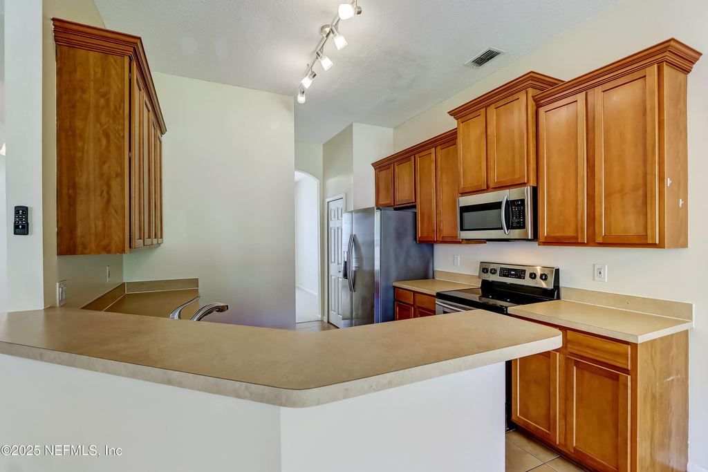 8391 Candlewood Cove Trail - Photo 19