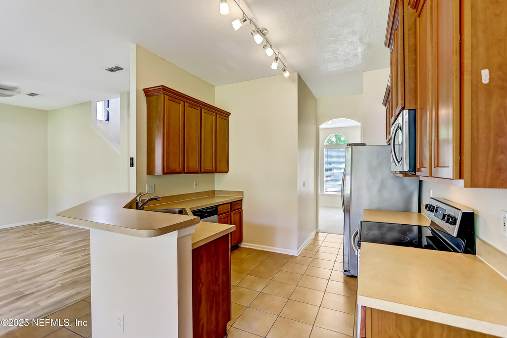 8391 Candlewood Cove Trail - Photo 18