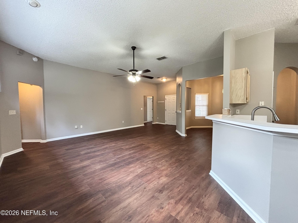 8095 Tessa Terrace E - Photo 16