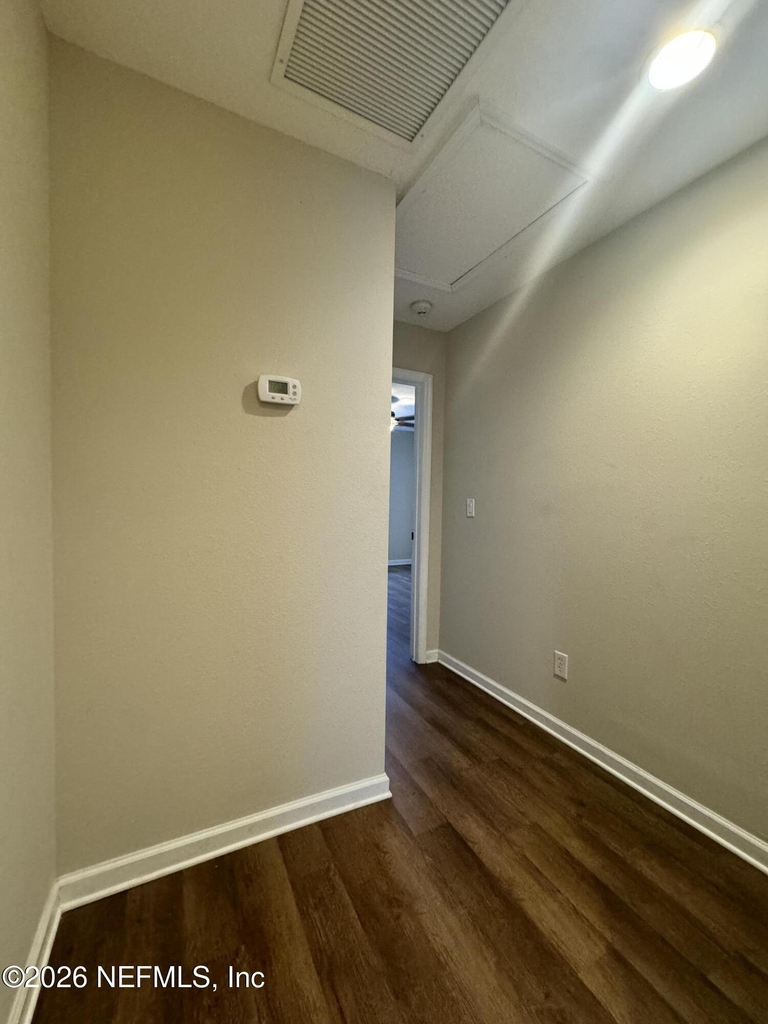 617 Drake Bay Terrace - Photo 10