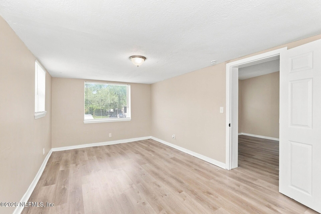 6132 Ardisia Road - Photo 1
