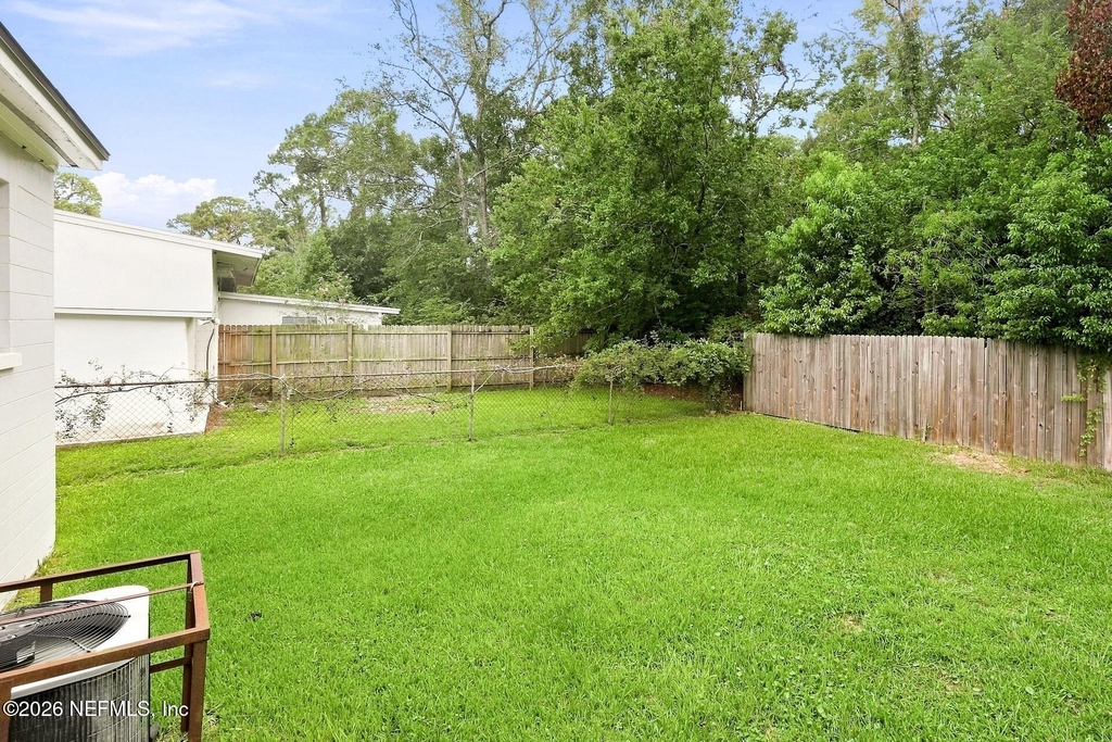 6132 Ardisia Road - Photo 12