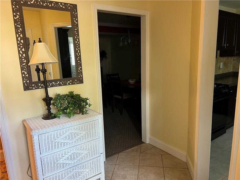 1100 Country Club Place Nw - Photo 1
