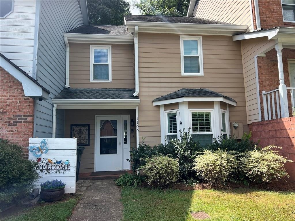 1100 Country Club Place Nw - Photo 0