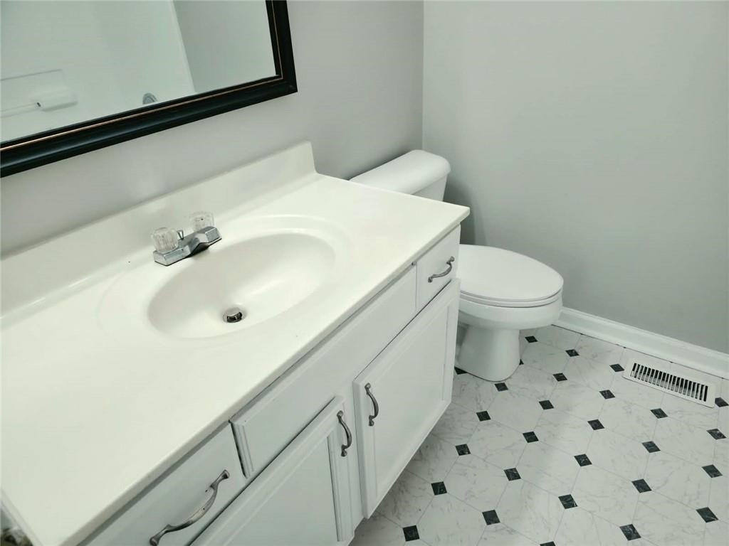 1221 Oak Forest Court Sw - Photo 13