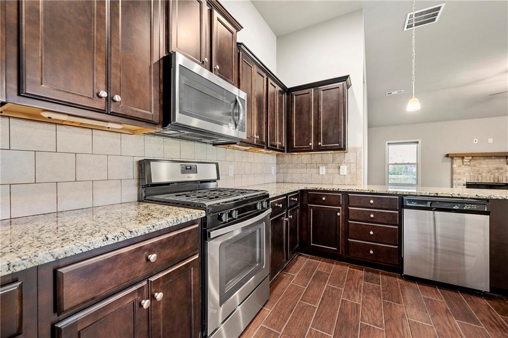 540 Brookside Lane - Photo 3