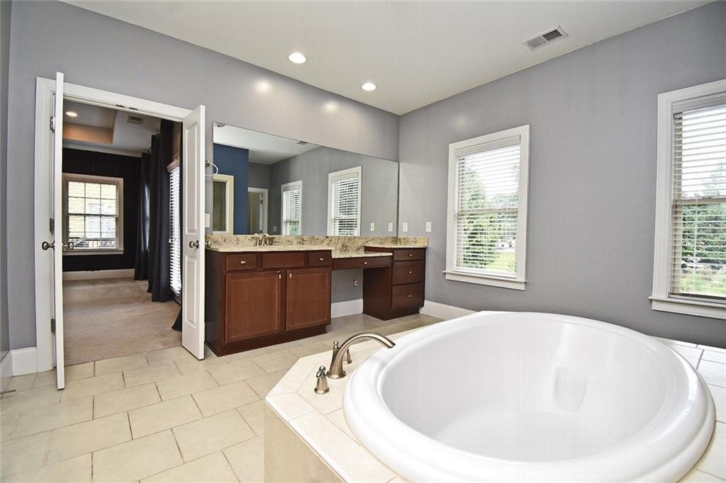 2625 Hickory Hill Drive Se - Photo 22