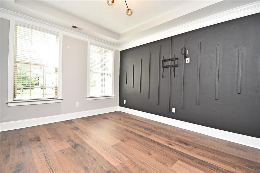 2625 Hickory Hill Drive Se - Photo 4
