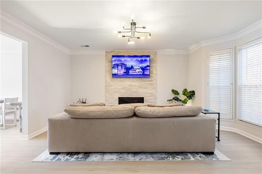 2940 Lexington Trace Drive - Photo 1