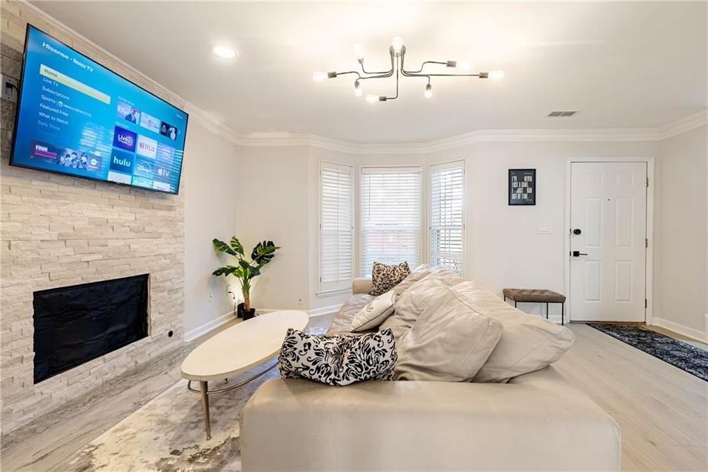2940 Lexington Trace Drive - Photo 2