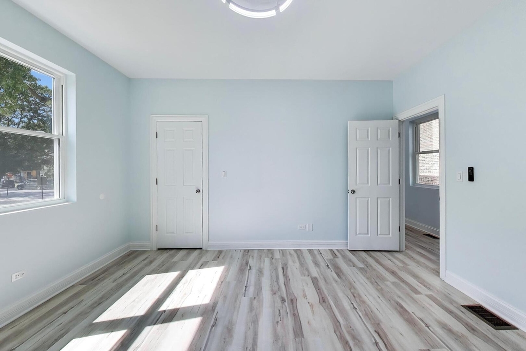 703 N Homan Avenue - Photo 13