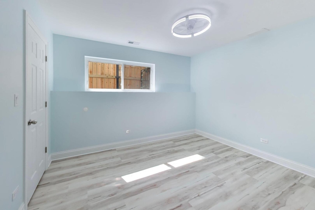 703 N Homan Avenue - Photo 17