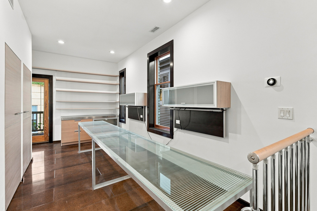 2334 W Medill Avenue - Photo 26