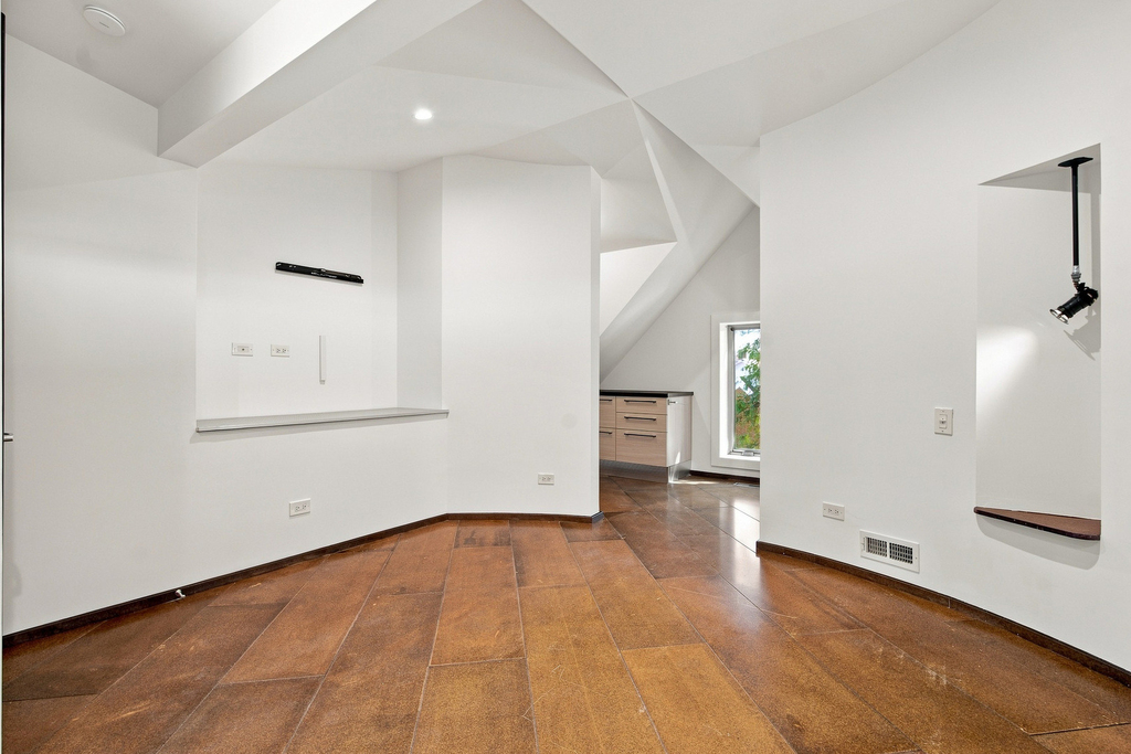 2334 W Medill Avenue - Photo 12