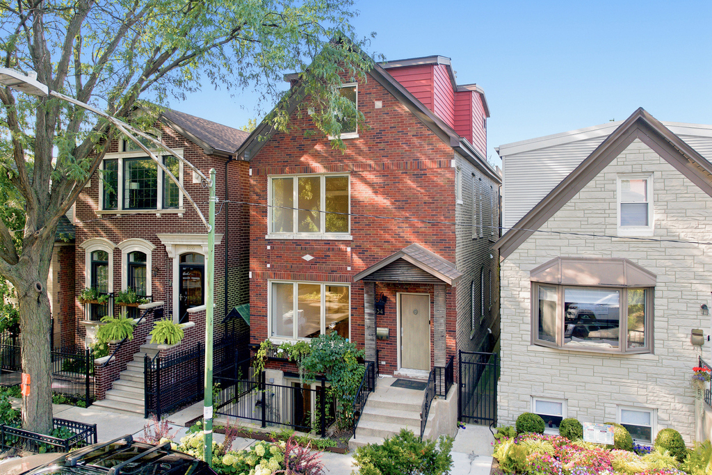 2334 W Medill Avenue - Photo 0