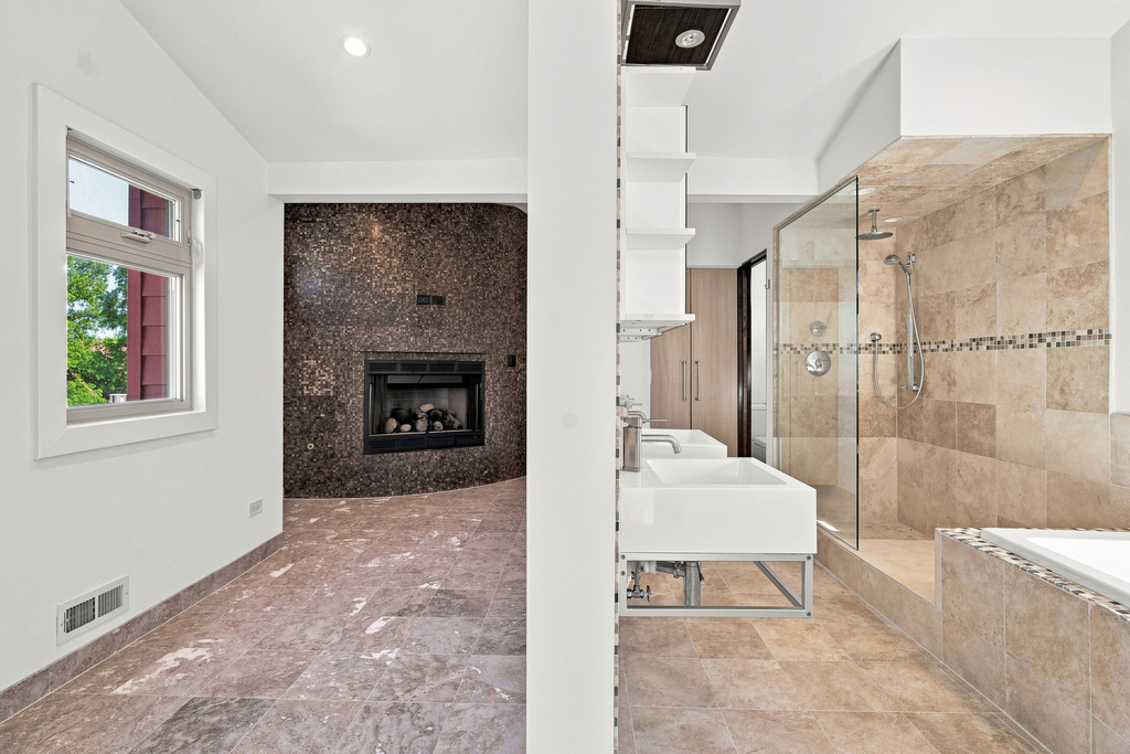 2334 W Medill Avenue - Photo 16