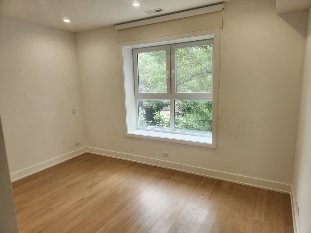 2202 W Race Avenue - Photo 8