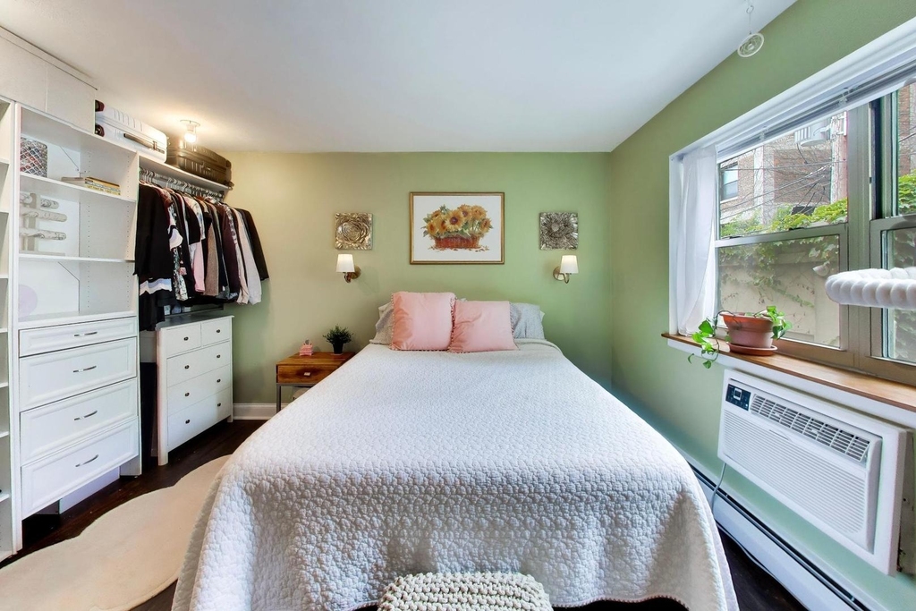 420 W Aldine Avenue - Photo 22