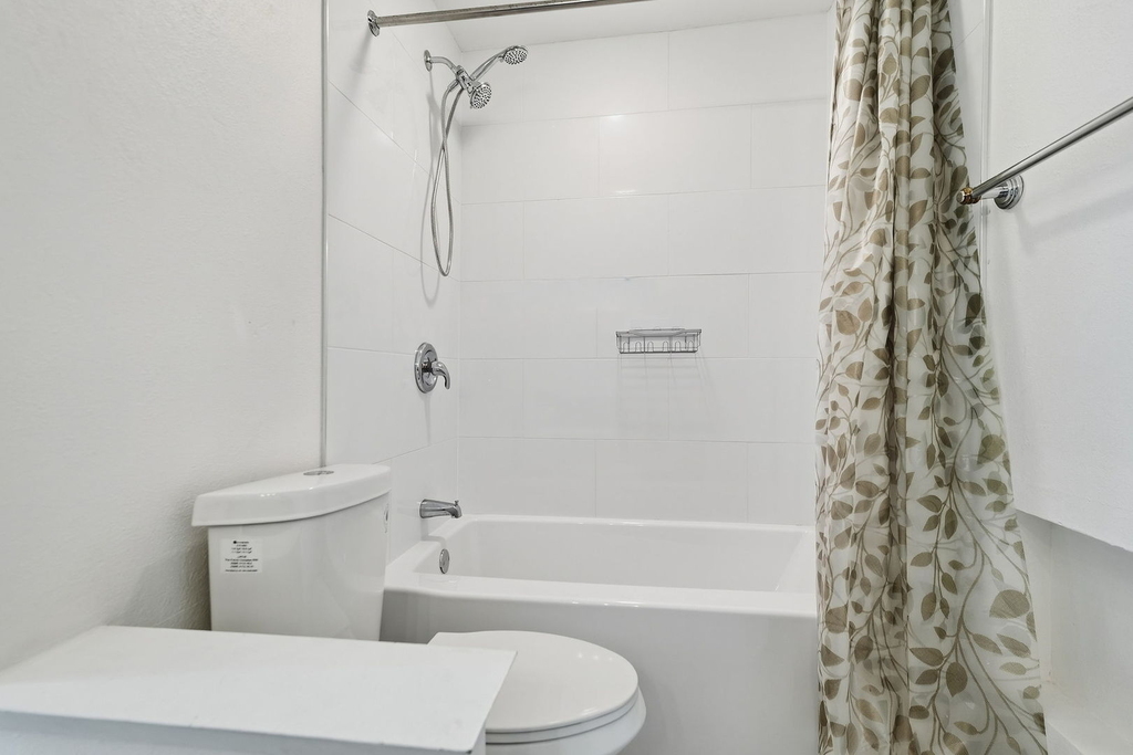 1174 E 53rd Street - Photo 8