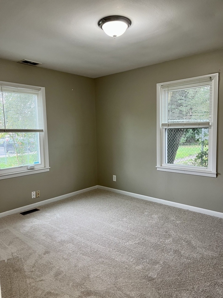 40 Arlington Drive - Photo 16