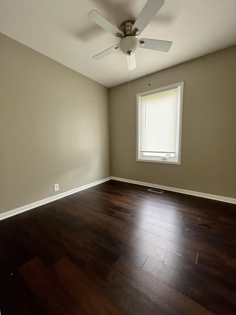 40 Arlington Drive - Photo 2
